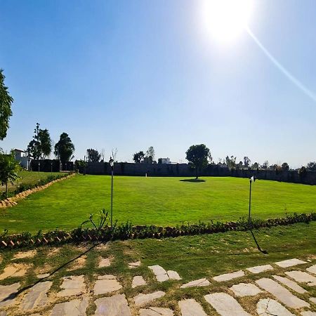 ג'איפור The Rustic Villa, A Stay With Luxuries Amenities And Exotic Nature מראה חיצוני תמונה